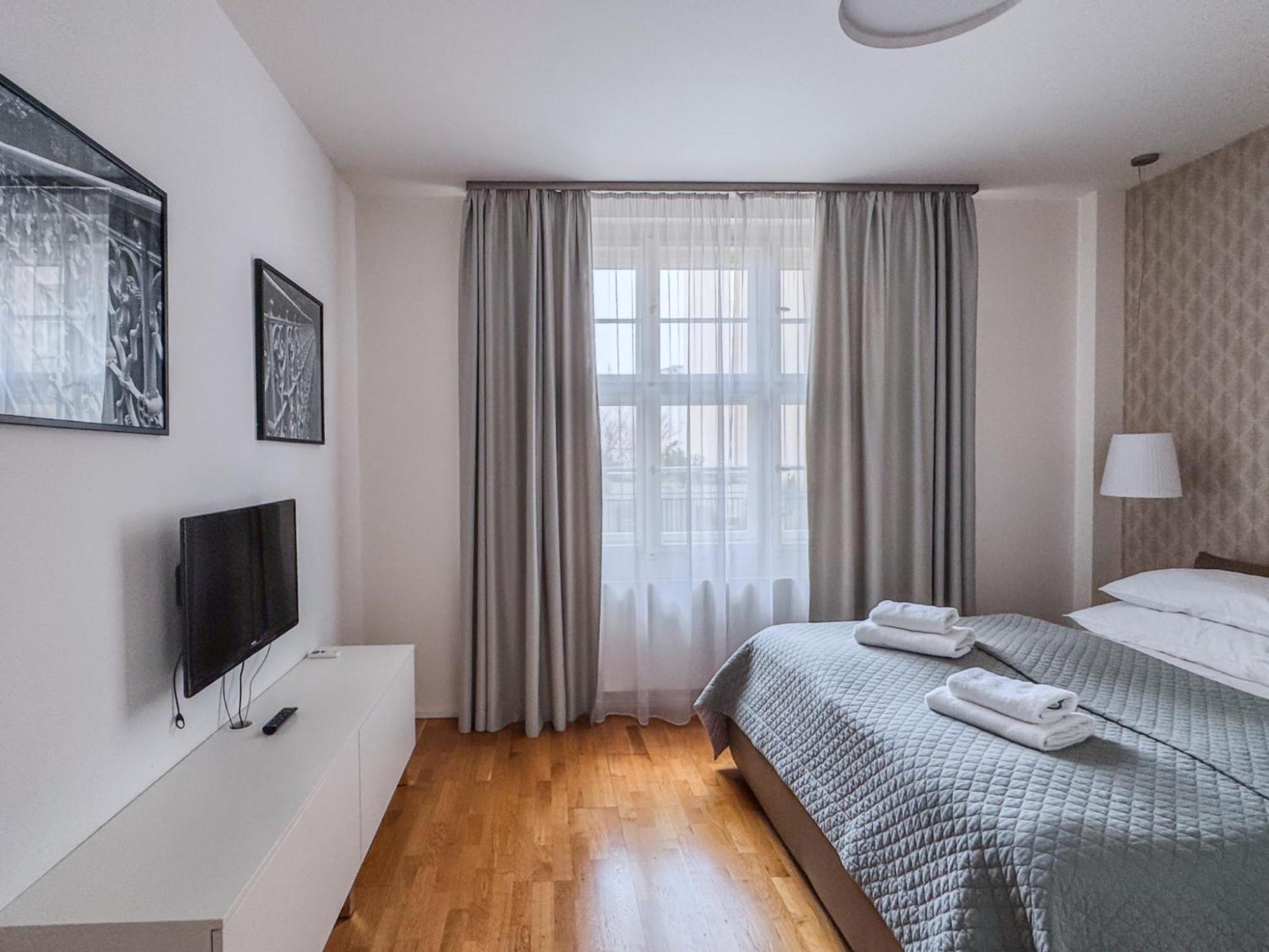 Unique Old Town At Palace Dlouha Appartement *